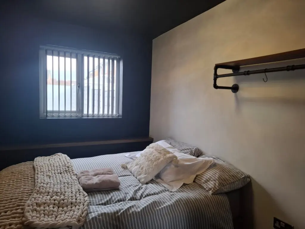 amkclisiwhzrzfnjfdzt