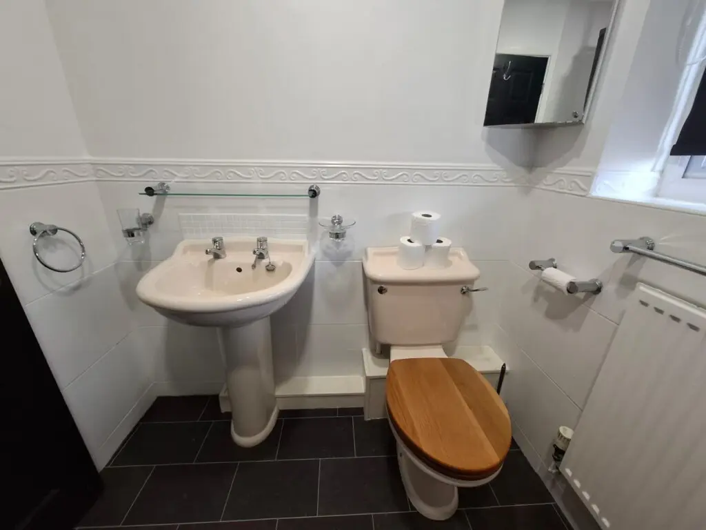 eh2gatqujixgvdjota7q