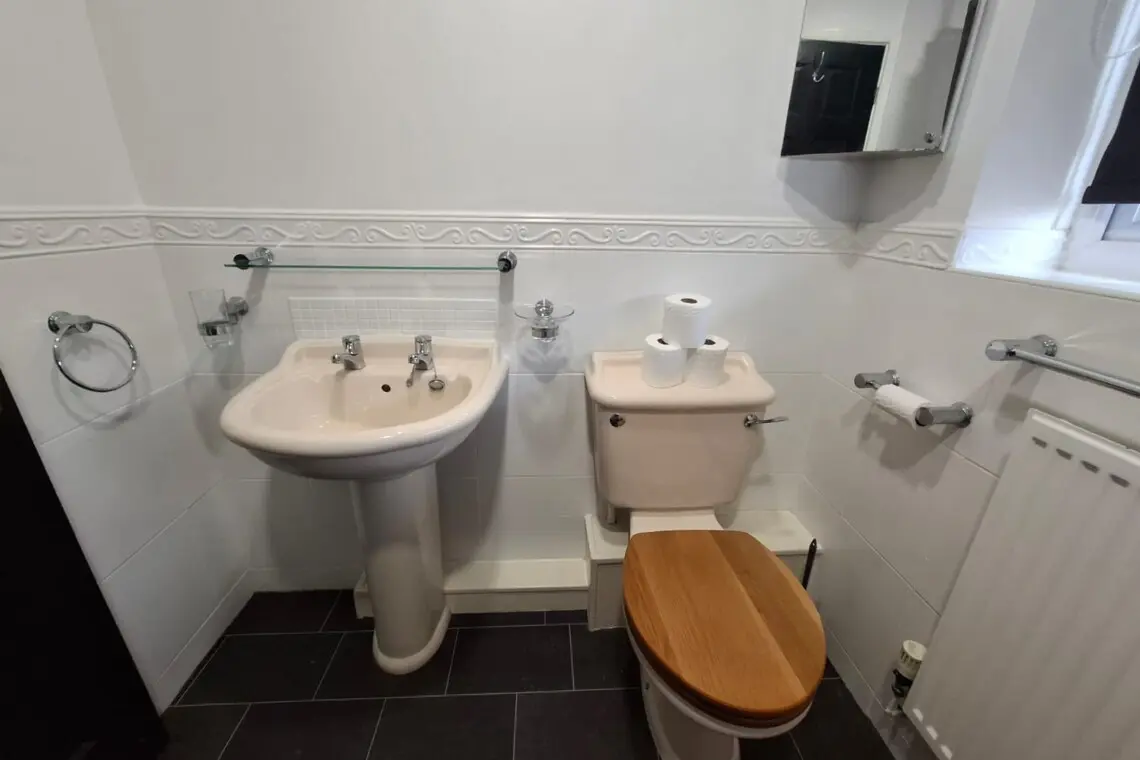 eh2gatqujixgvdjota7q