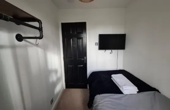 lrhf3hotjyloyixcbvm6