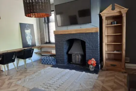 0266c895 6784 41 4 NeD