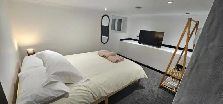 5efee989 318e 45 5wDKM