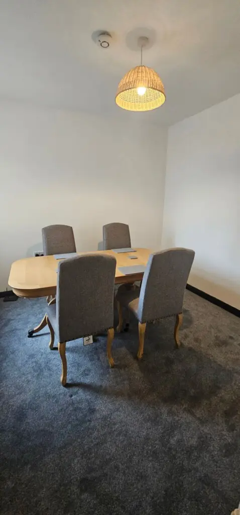 8dd17abe fffc 43 rIySV