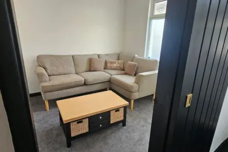 c0b2a9c8 ec72 4d DcjHF