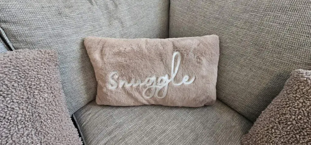 ceeb74b9 6fab 40 dpWjo