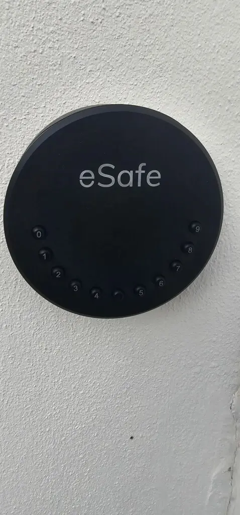 e8fcdfc0 6a9a 40 asa6C